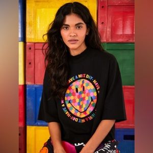 FARM Rio Smiley Cropped Tee